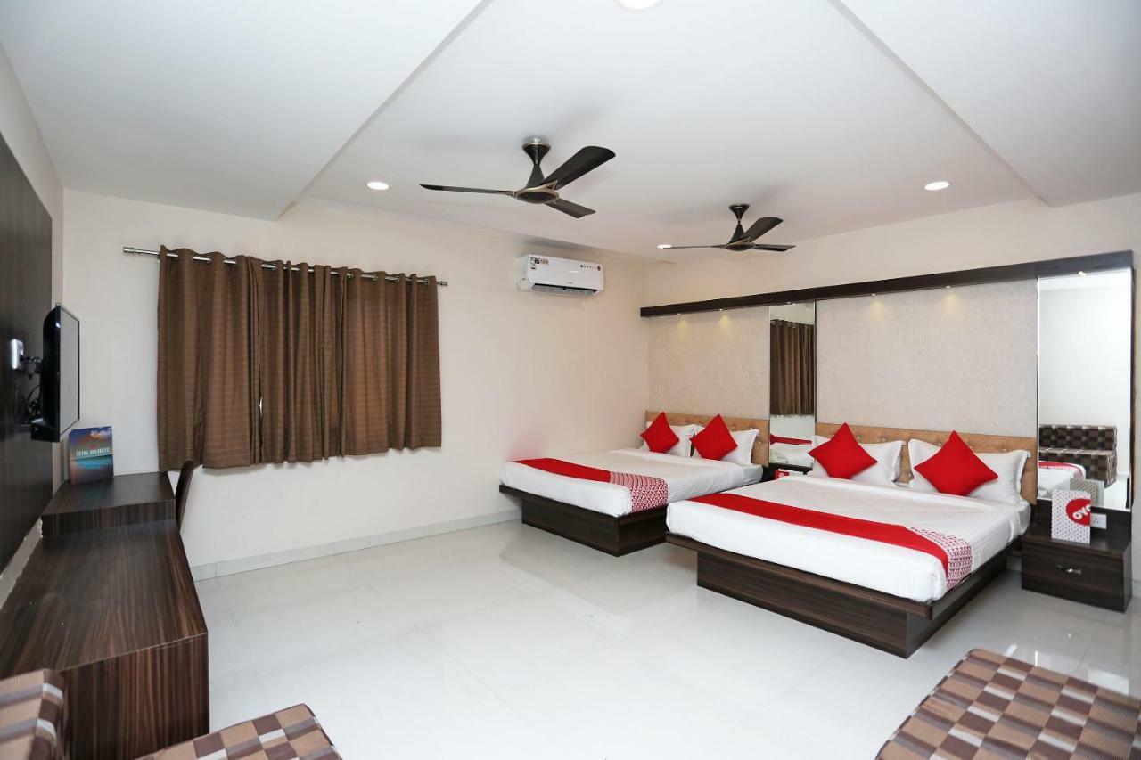 Oyo 15861 Hotel Shivganga Comfort Zone Raipur  Luaran gambar